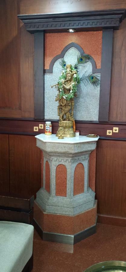 Devanganam Residency Hotel Guruvayur Bagian luar foto